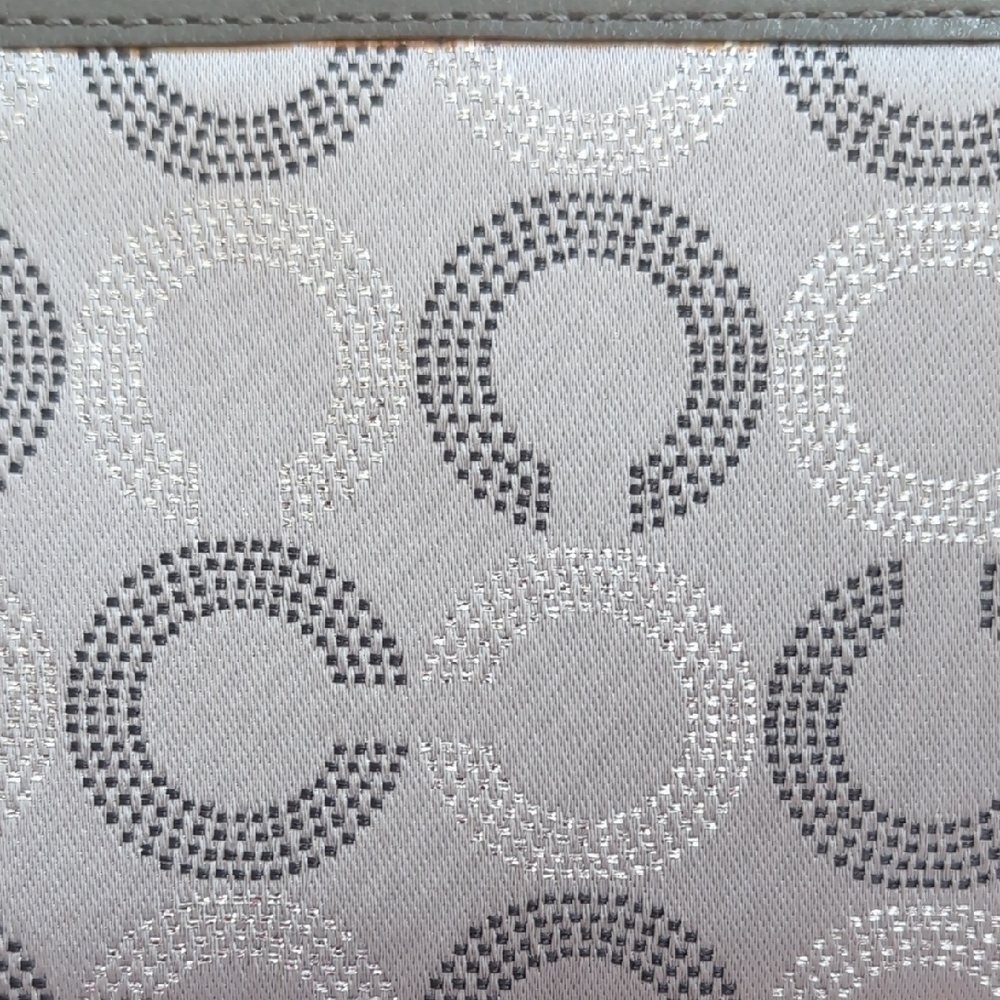 Gray Patterned Wallet - Picture 6 of 7